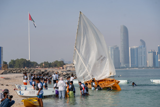 Launch of the "Nokhatha Abu Dhabi" Program with the Participation of 68 Students in the First Two Days