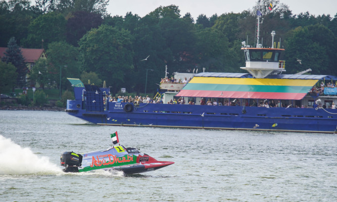 Abu Dhabi Formula 2 Powerboat Team Seeks Redemption in Klaipeda Round After Brindisi Setback