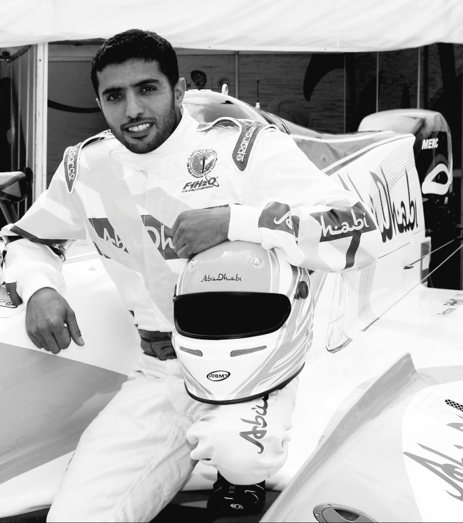 "Mohammed bin Sultan bin Khalifa: Remembering Ahmed Jaber Al Hamli, a Hero of Marine Sports Achievements"