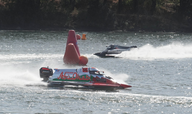 MANSOOR GRABS POLE POSITION AS TITLE RACE TAKES A TWIST IN PORTUGAL