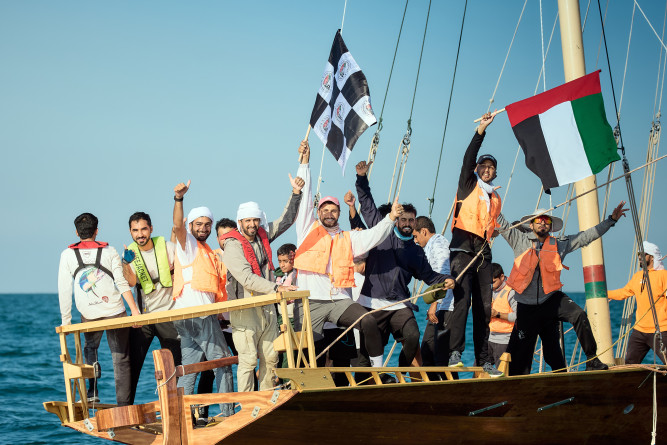 "Zalzal 25" Wins Abu Al Abyad Dhow Sailing Race